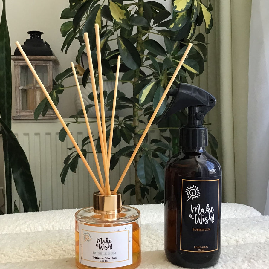 Pack "Donde hay amor, hay hogar": 1 Home spray 250 ML + 1 Difusor varitas 150 ml + 6 varitas de ratán + 1 muestra de regalo
